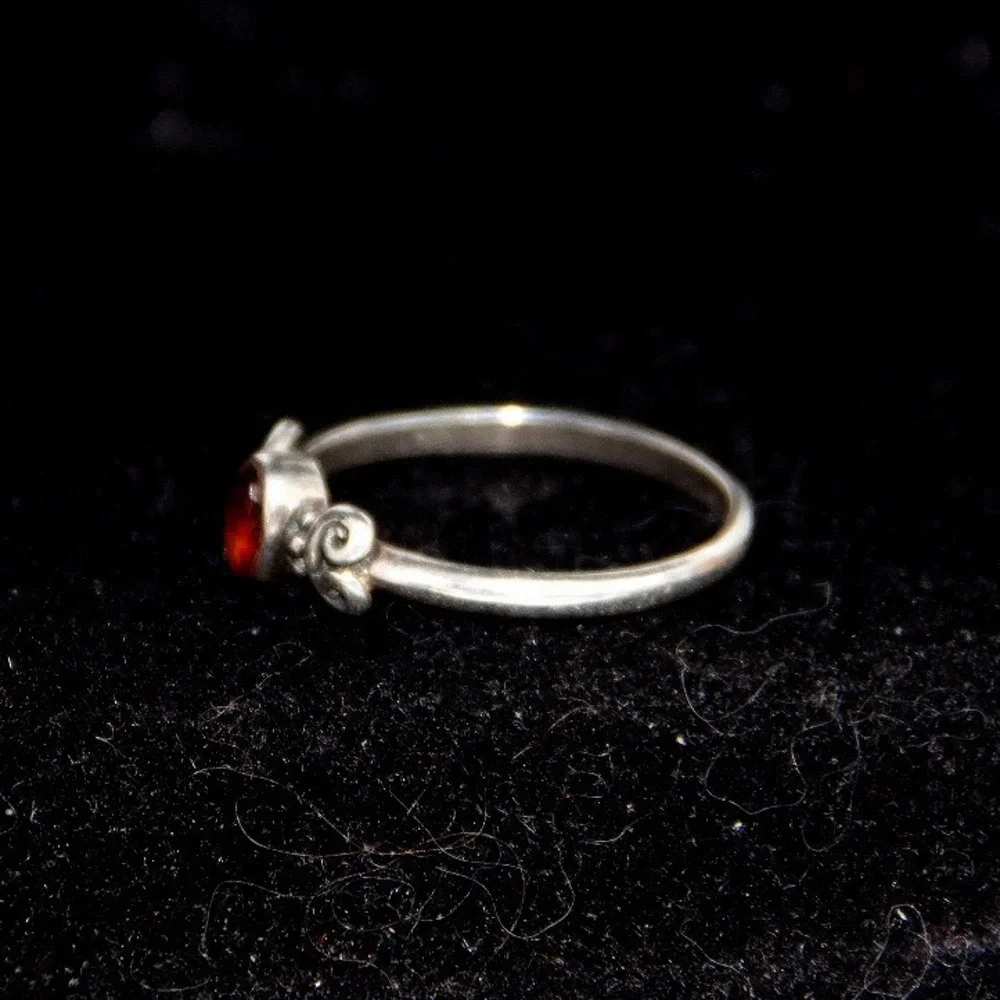 Vintage Sterling Silver Garnet Scroll Ring 925 Filigree Boho Band Size 6.75